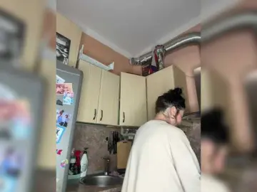 Lyuzaa  live sex cam
