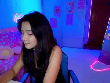 MilanaMittt  live sex cam