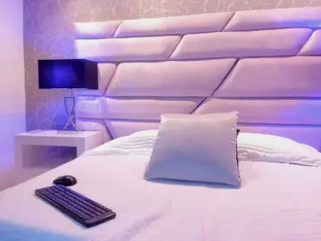 OrianaSimons  live sex cam