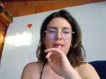 Princessbella93  live sex cam