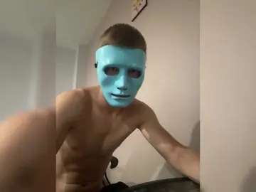 Blondkiss  live sex cam