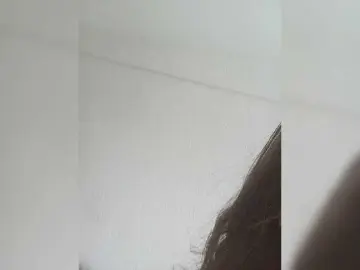 Kissa-is-klassa-a  live sex cam