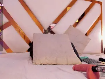 Niicolle-Evanss  live sex cam