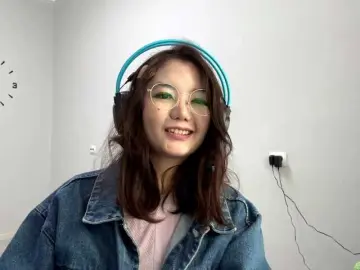 TynishaGoldfarb  live sex cam