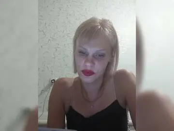 JulieSilver  live sex cam