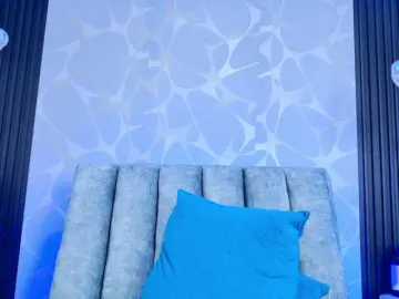 LiliFox18  live sex cam