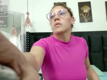 YoungWrecked  live sex cam