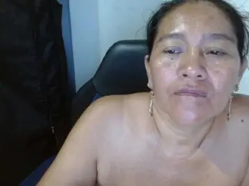 Katiamature  live sex cam