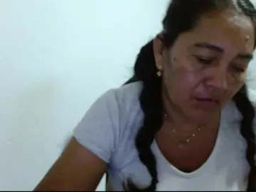 Katiamature  live sex cam