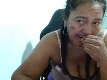 Katiamature  live sex cam
