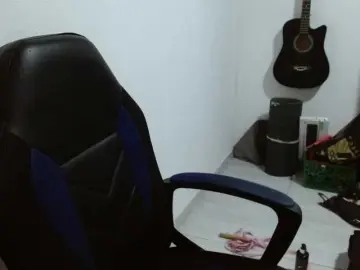 Katiamature  live sex cam