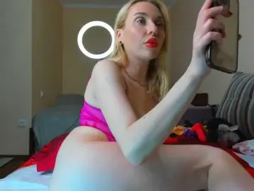 Sexykika555  live sex cam