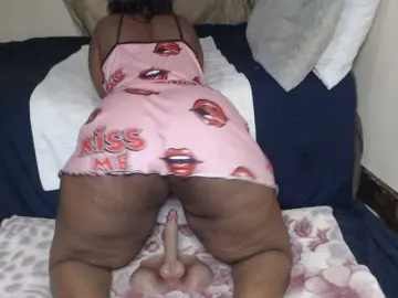 Prettybkack25  live sex cam