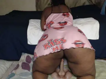 Prettybkack25  live sex cam