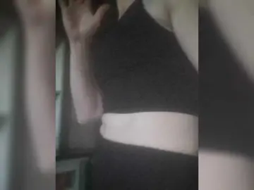 Rosa41  live sex cam