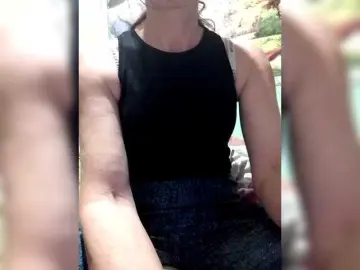 Rosa41  live sex cam