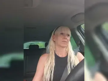 Blondeterry  live sex cam