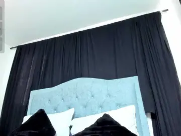 Karolina-evans  live sex cam