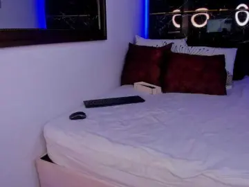 Tamhyferrara  live sex cam