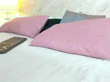 Tamhyferrara  live sex cam