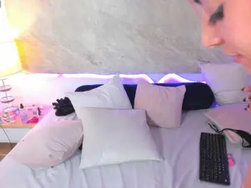 Tamhyferrara  live sex cam