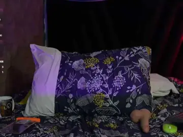 HoneyHips  live sex cam