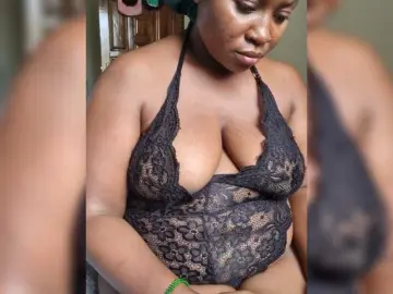 Myra  live sex cam