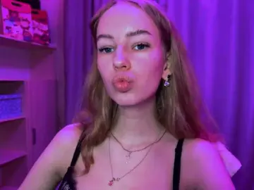 SweetyWhisper  live sex cam