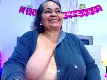 VickyBoobss  live sex cam