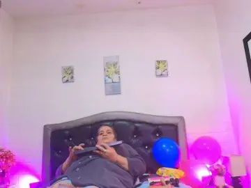 VickyBoobss  live sex cam