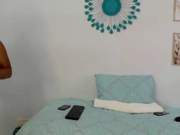 YOULUCYSEXY  live sex cam