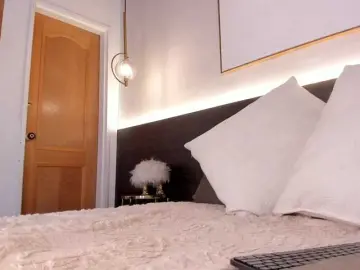 Isabellestorm  live sex cam