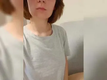 R-o-s-e-Soffi  live sex cam