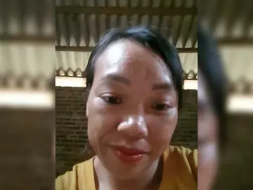 Trieungan89  live sex cam