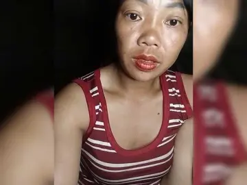 Trieungan89  live sex cam