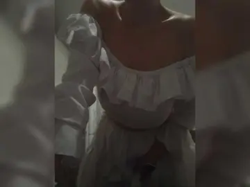Biggirl777  live sex cam