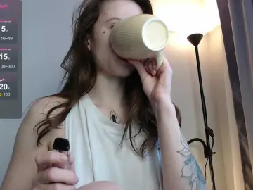 HoneyMira  live sex cam