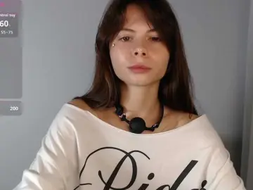 HoneyMira  live sex cam