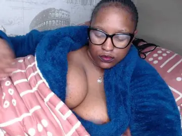 Bellathabootie  live sex cam