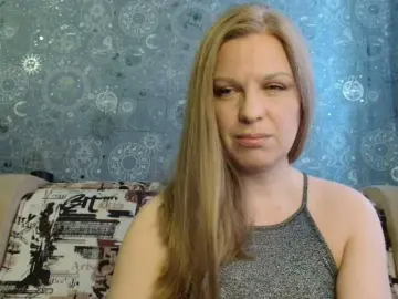 BlondeFox  live sex cam