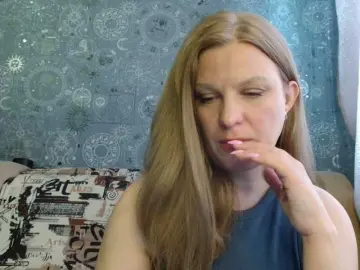 BlondeFox  live sex cam