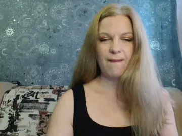 BlondeFox  live sex cam