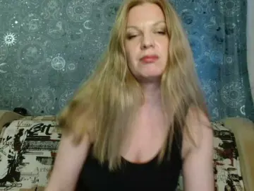 BlondeFox  live sex cam