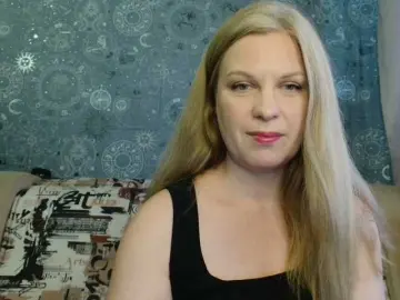 BlondeFox  live sex cam