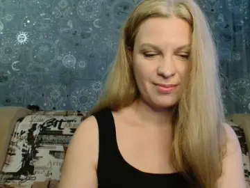 BlondeFox  live sex cam