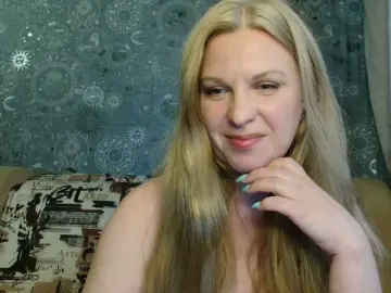 BlondeFox  live sex cam