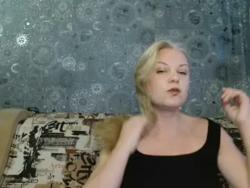 BlondeFox  live sex cam
