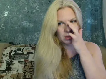 BlondeFox  live sex cam