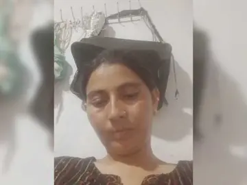 Bushra3  live sex cam