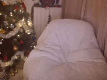 DivineBlond  live sex cam